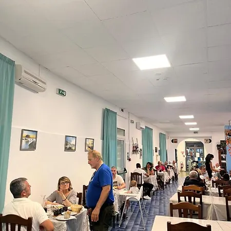 Valente Hotel