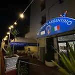 Valente Hotel