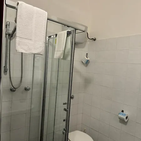Valente Hotel